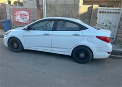 هیۆندای ئەکسنت